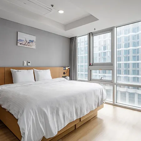 Haeundae Seacloud Hotel Residence Busan Exterior photo