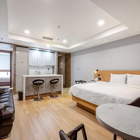 Haeundae Seacloud Hotel Residence Busan Exterior photo