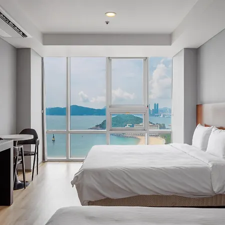 Haeundae Seacloud Hotel Residence Busan Exterior photo