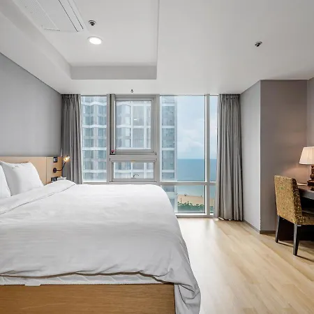 Haeundae Seacloud Hotel Residence Busan Exterior photo